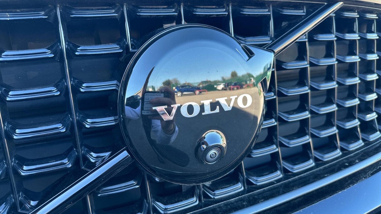 Used Volvo XC40 2025 for sale - 78047773: Photo 34