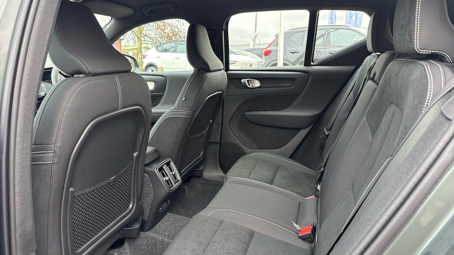 Used Volvo XC40 2026 for sale - 77724250: Photo 17