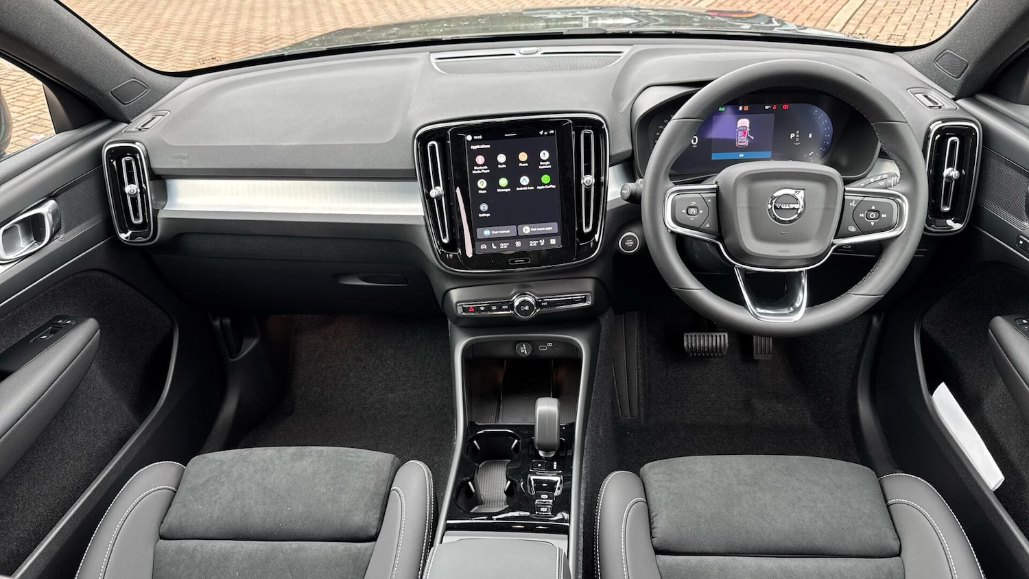 Used Volvo XC40 2026 for sale - 77724250: Photo 5