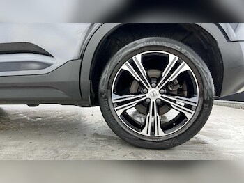 Used Volvo XC40 2021 for sale - 77510396: Photo