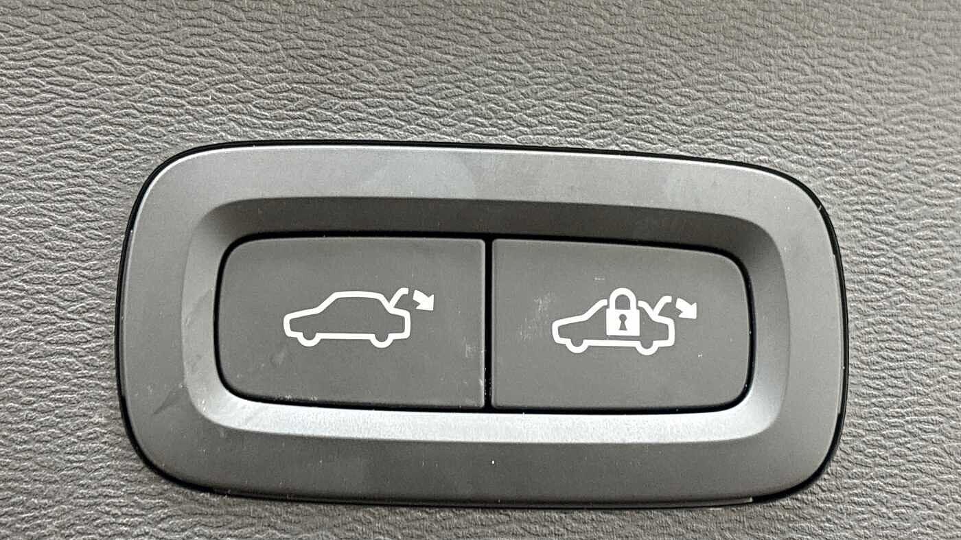 Used Volvo XC40 2023 for sale - 77673044: Photo 19