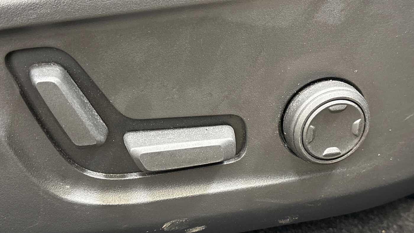 Used Volvo XC40 2023 for sale - 77673044: Photo 28