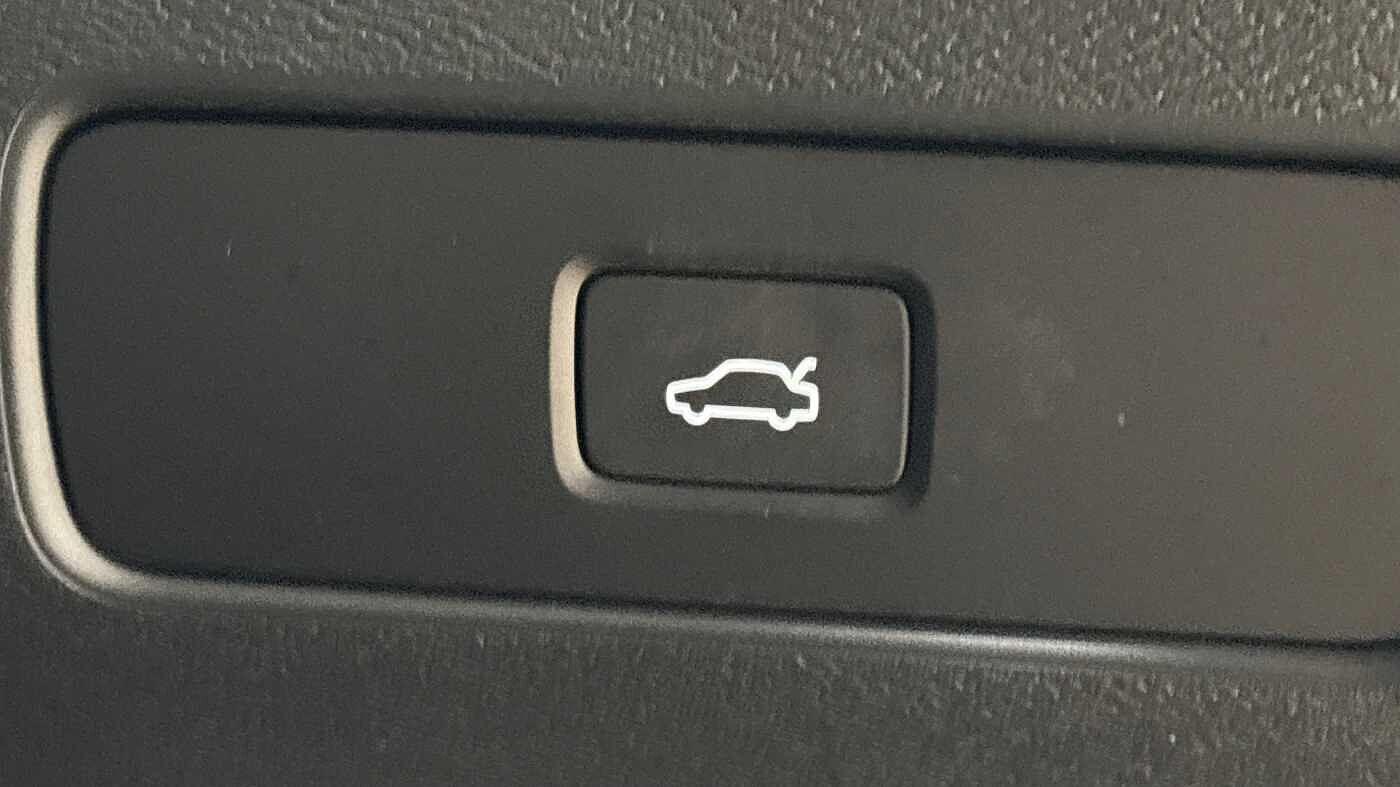 Used Volvo XC40 2023 for sale - 77673044: Photo 30