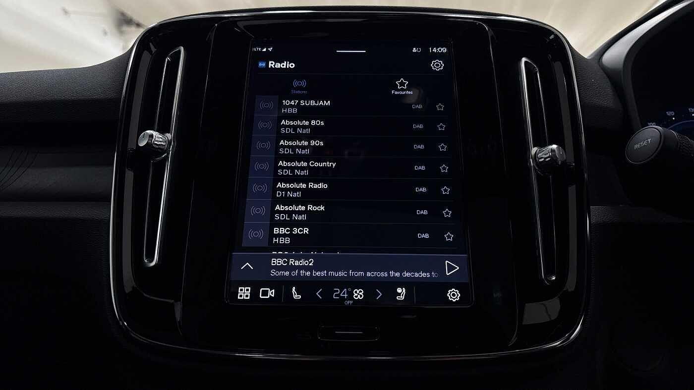 Used Volvo XC40 2023 for sale - 77673044: Photo 37