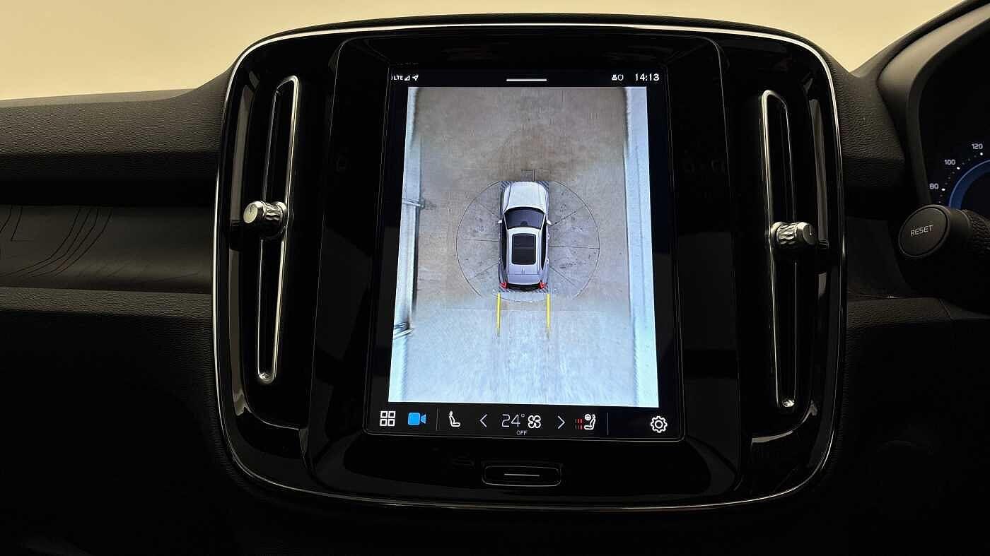 Used Volvo XC40 2023 for sale - 77673044: Photo 41