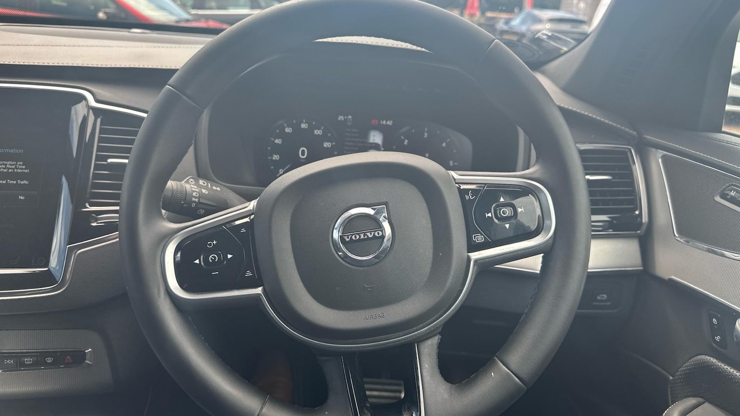 Used Volvo XC90 2022 for sale - 76538383: Photo 10