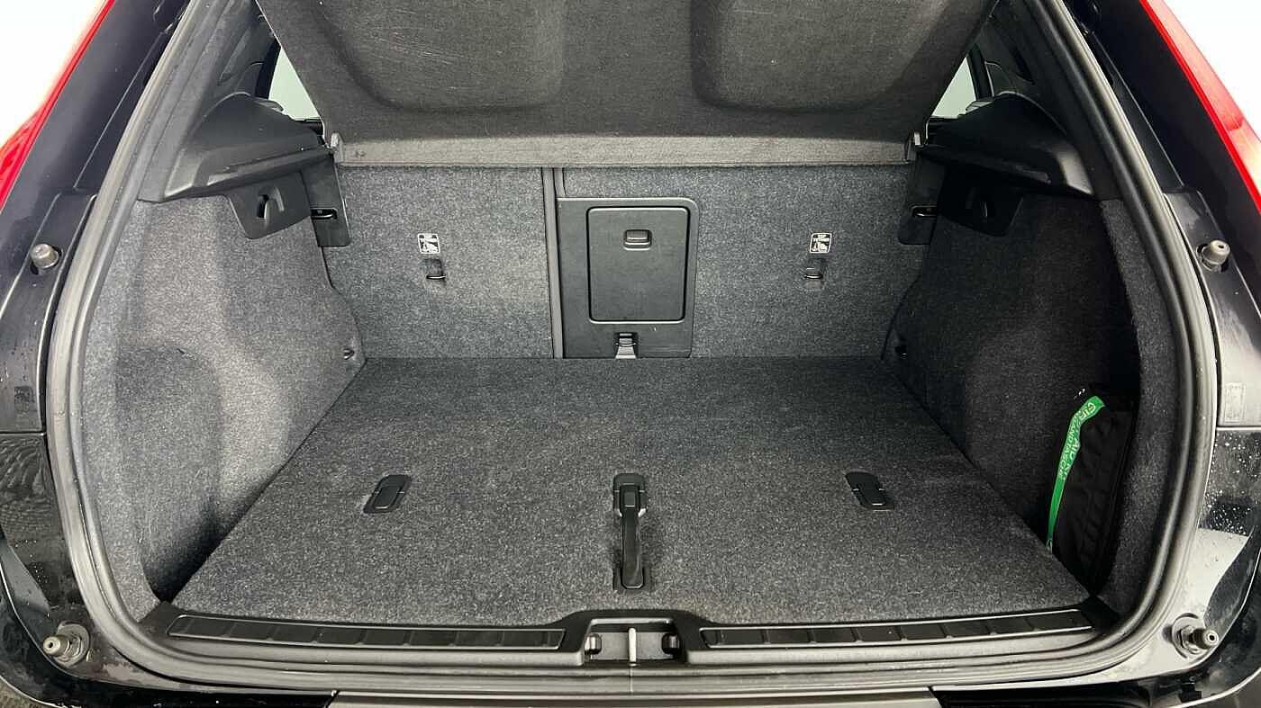 Used Volvo XC40 2021 for sale - 78047569: Photo 5