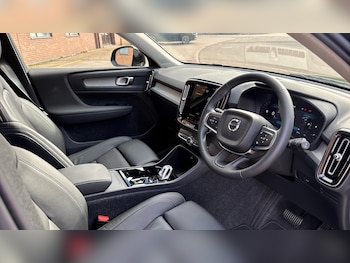 Used Volvo XC40 2025 for sale - 77672967: Photo