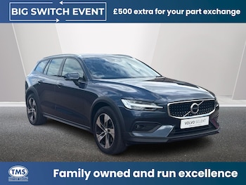 Used Volvo V60 2019 for sale - 78842636: Photo