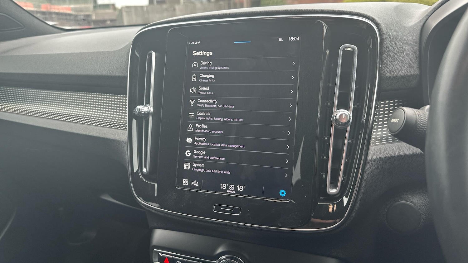 Used Volvo XC40 2021 for sale - 76607135: Photo 16