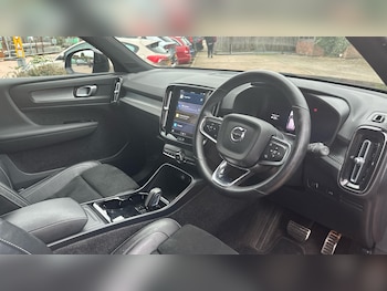 Used Volvo XC40 2021 for sale - 76607135: Photo