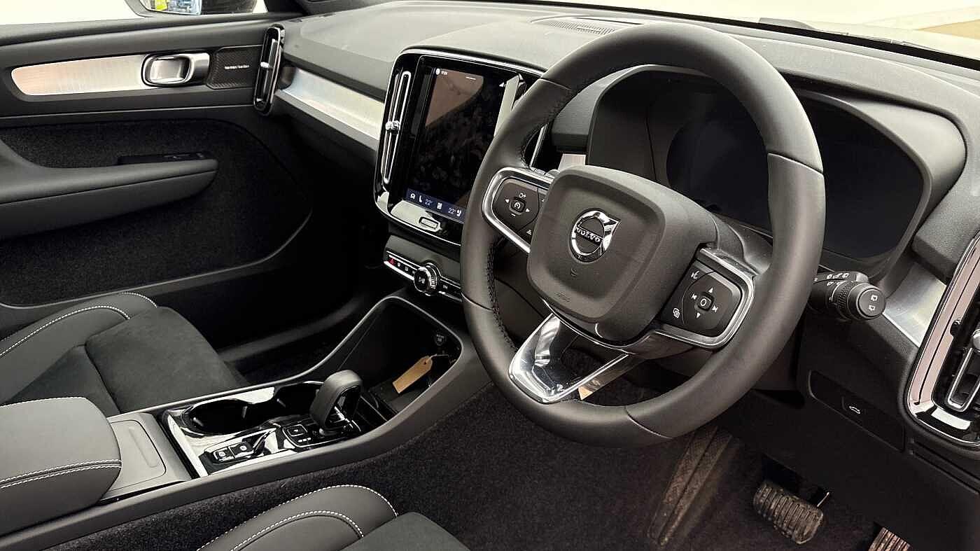 Used Volvo XC40 2026 for sale - 77737991: Photo 9