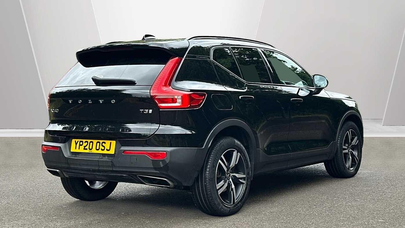 Used Volvo XC40 2020 for sale - 76307685: Photo 2