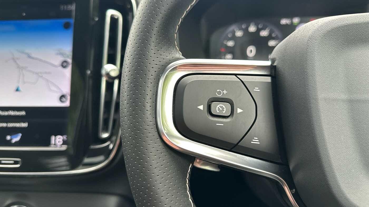 Used Volvo XC40 2020 for sale - 76307685: Photo 24