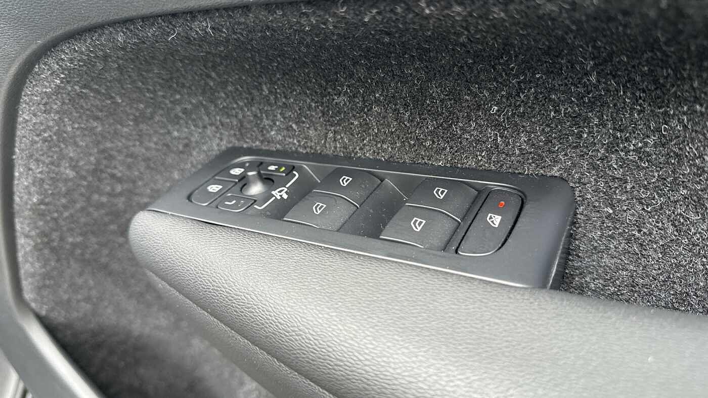 Used Volvo XC40 2020 for sale - 76307685: Photo 27