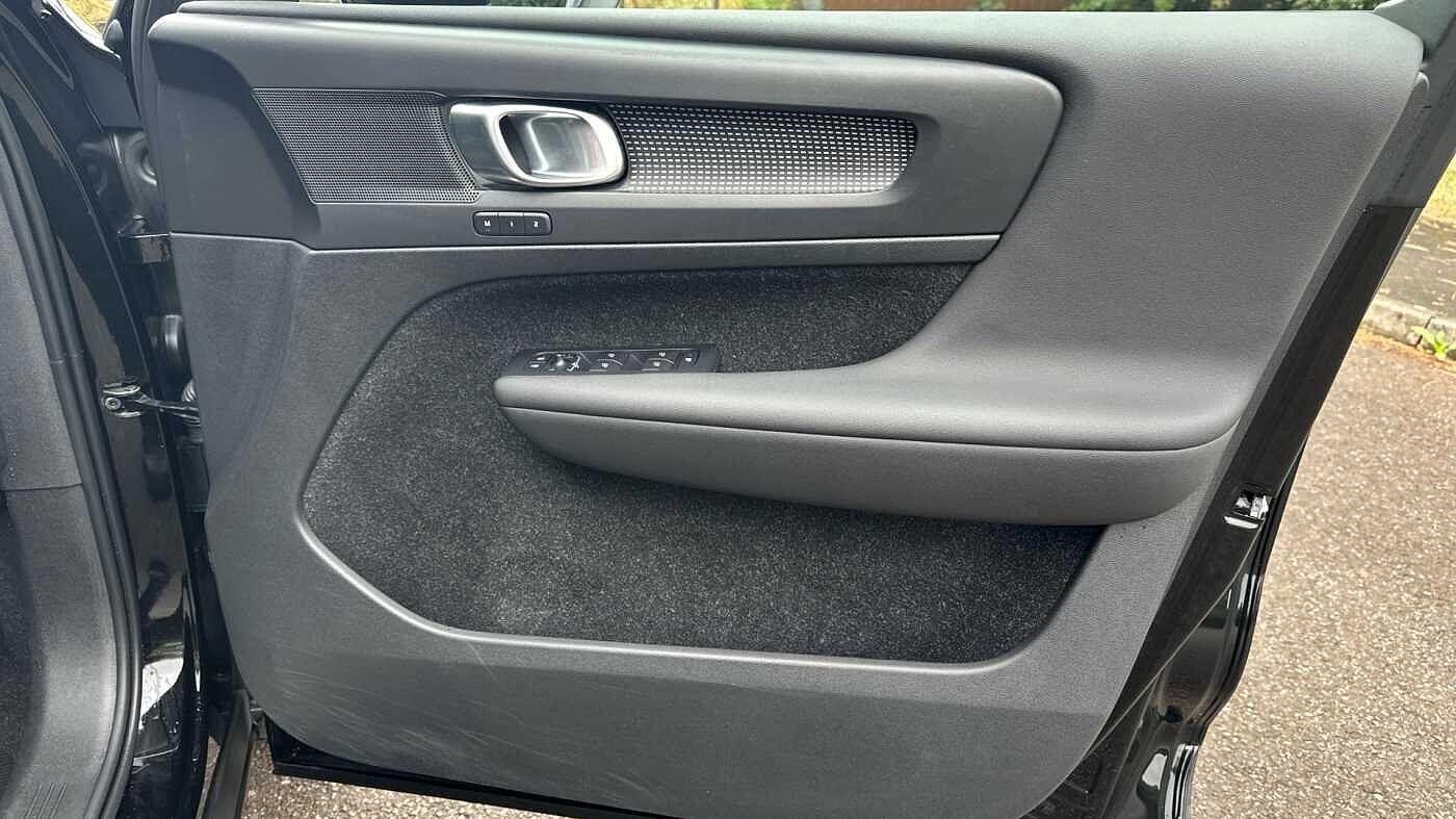 Used Volvo XC40 2020 for sale - 76307685: Photo 32