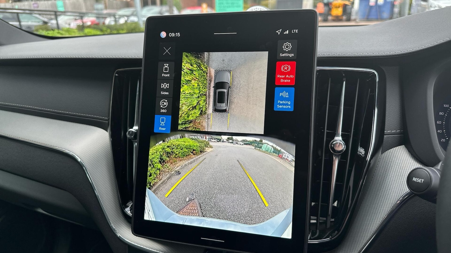 Used Volvo XC60 2025 for sale - 76484333: Photo 17