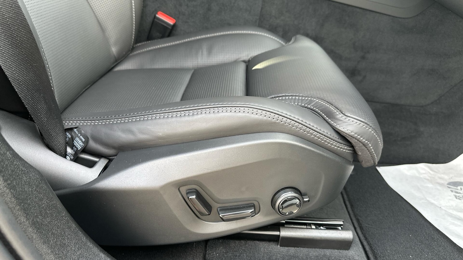 Used Volvo XC60 2025 for sale - 76484333: Photo 28