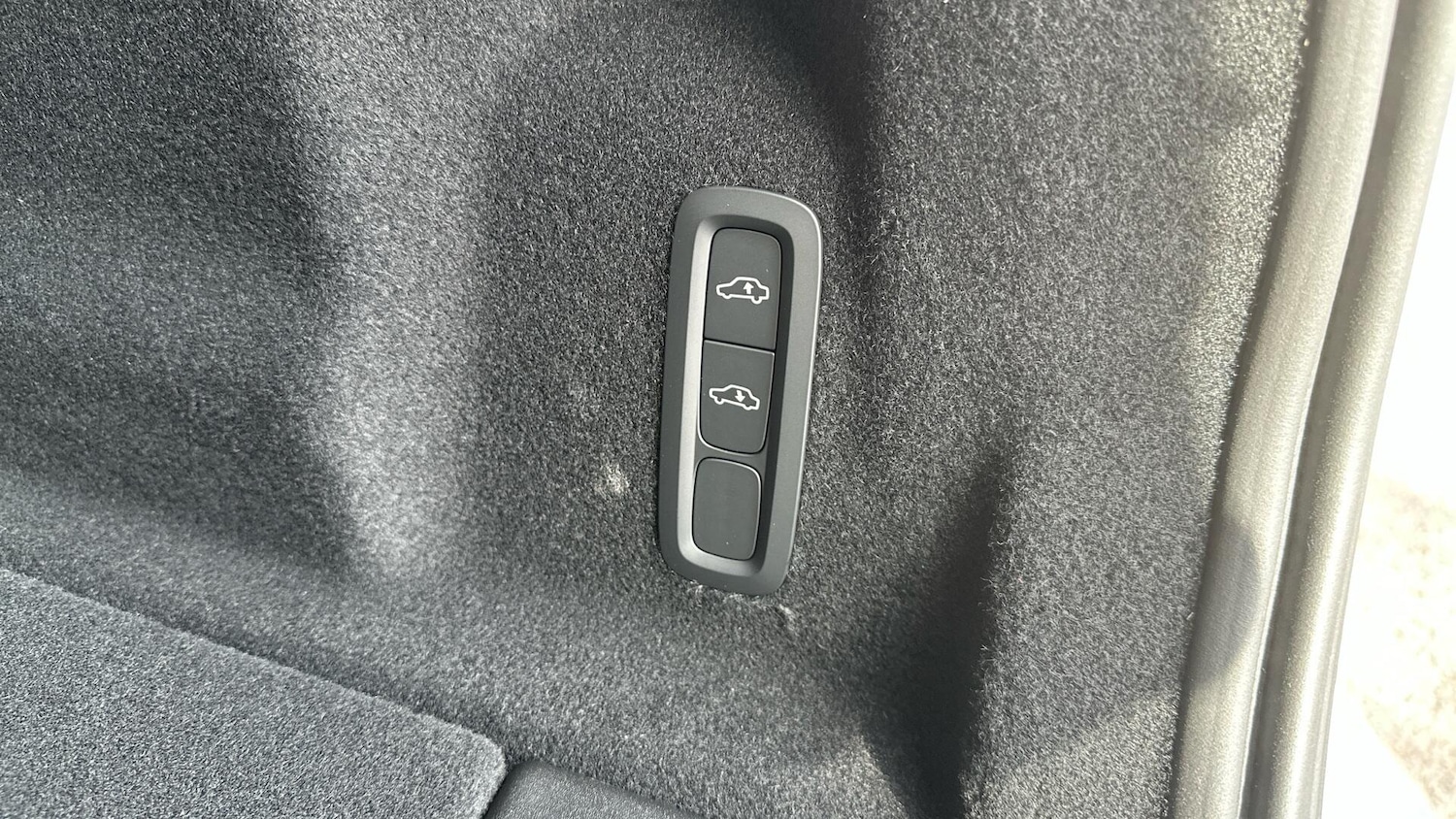 Used Volvo XC60 2025 for sale - 76484333: Photo 32