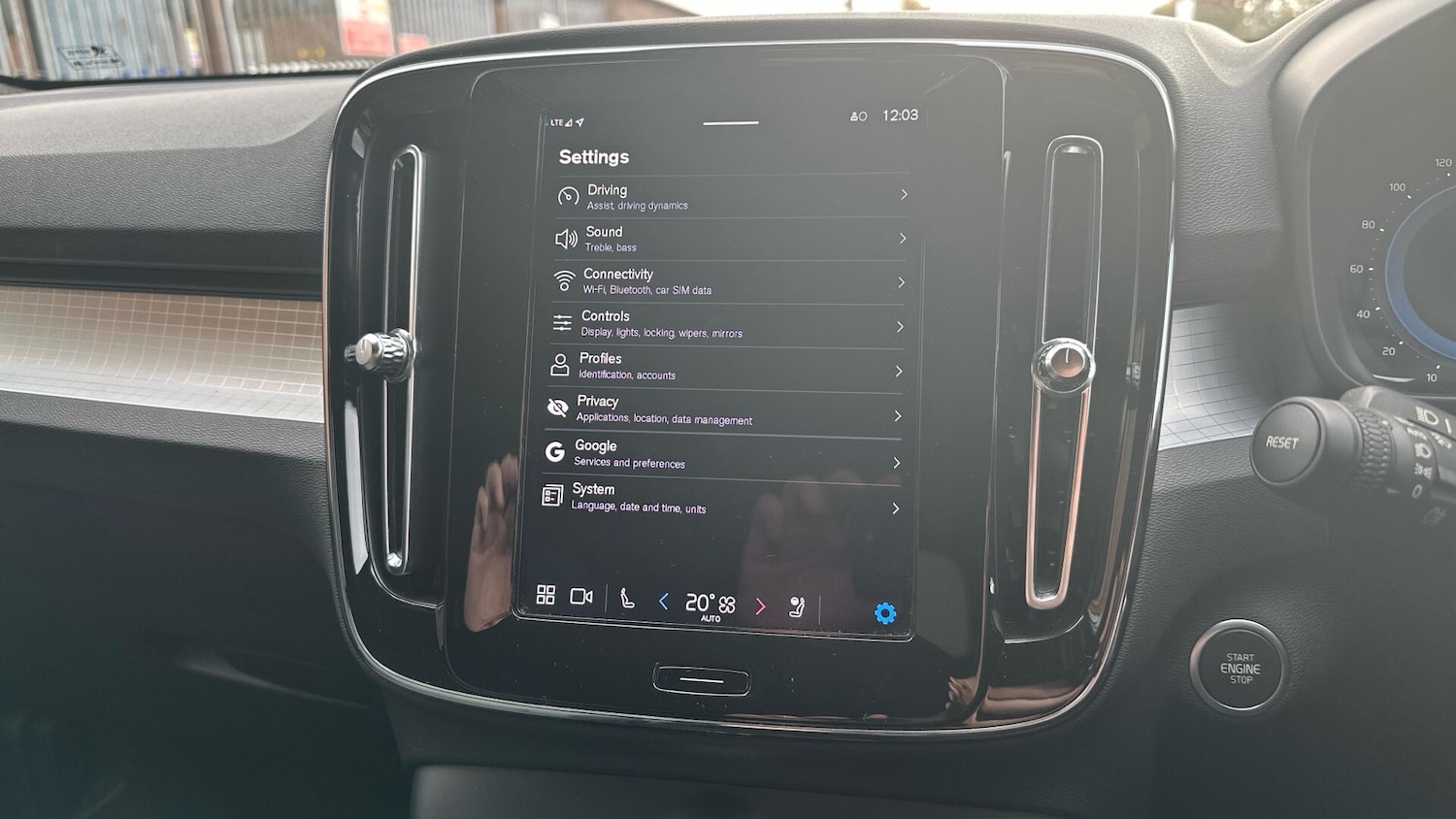 Used Volvo XC40 2023 for sale - 76424423: Photo 15