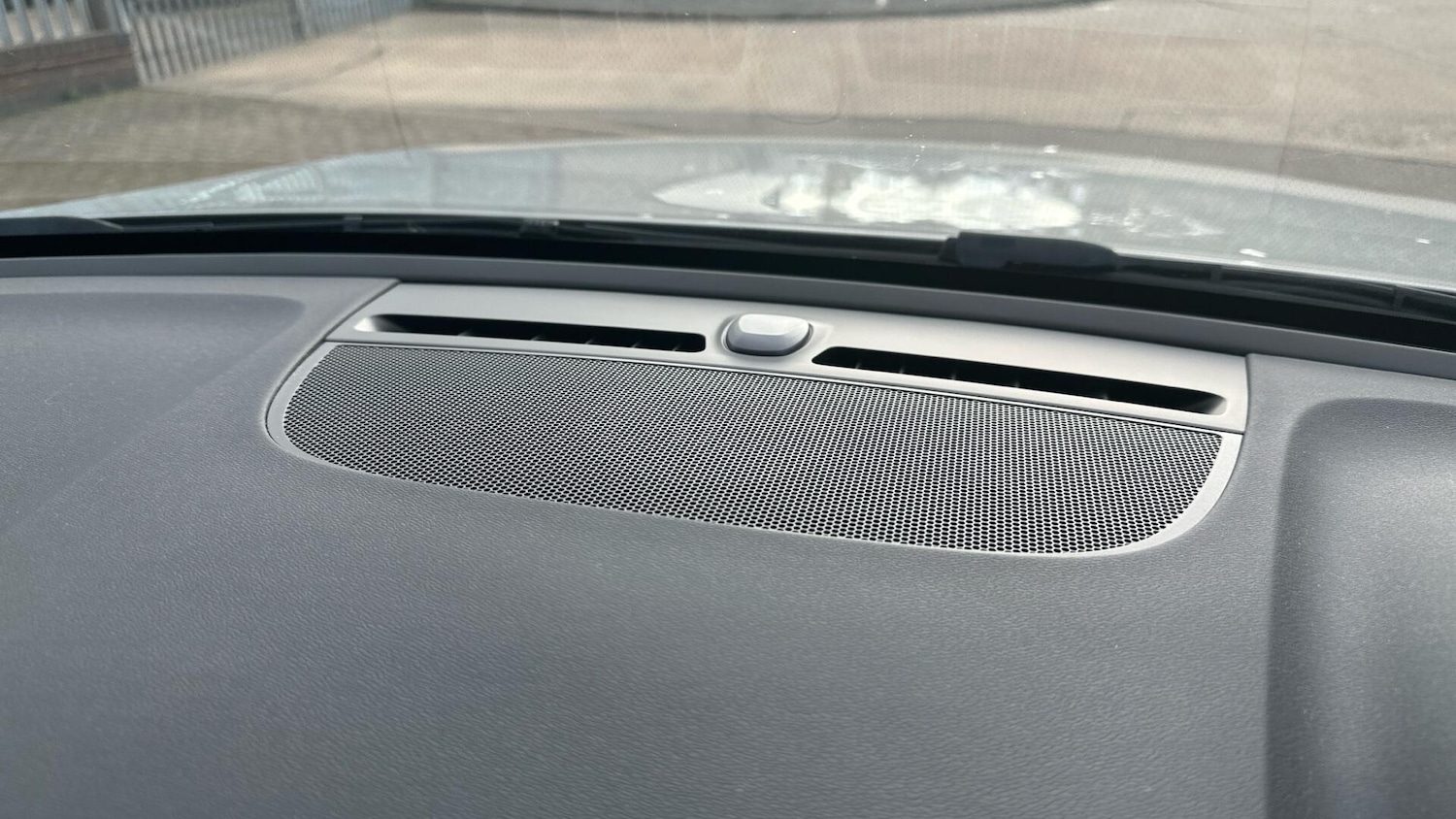 Used Volvo XC40 2023 for sale - 76424423: Photo 23