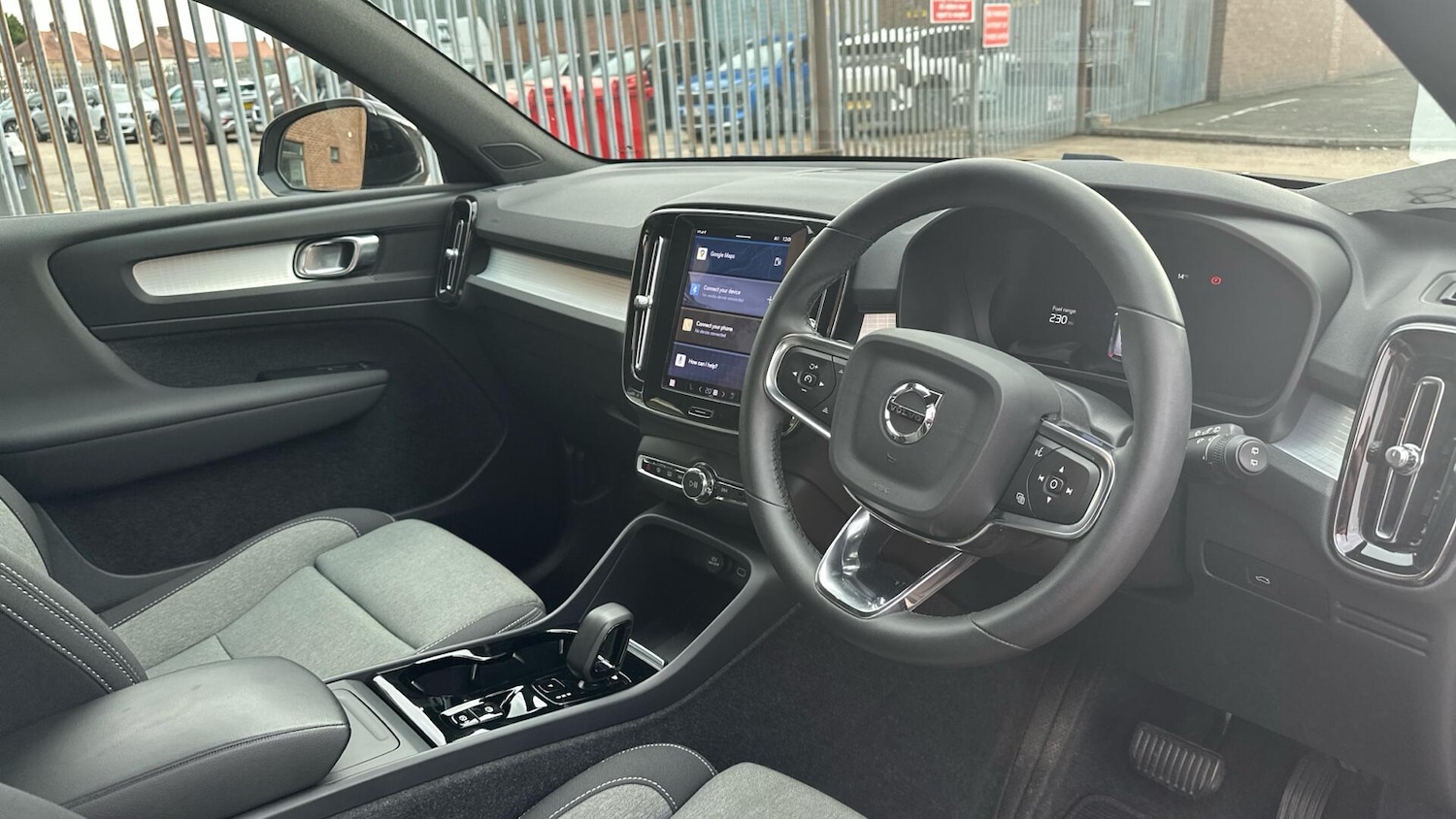 Used Volvo XC40 2023 for sale - 76424423: Photo 4