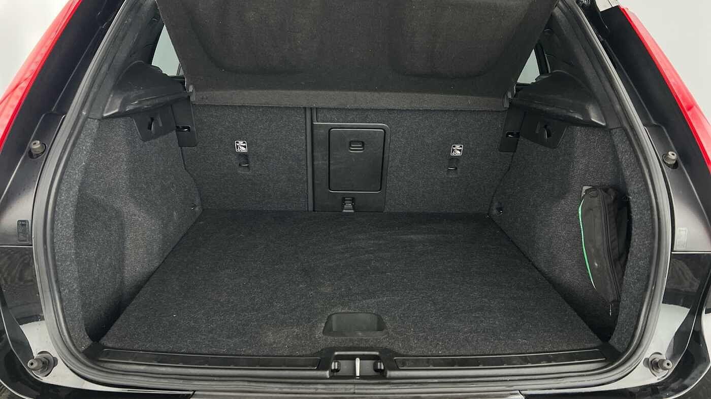 Used Volvo XC40 2021 for sale - 77510372: Photo 5