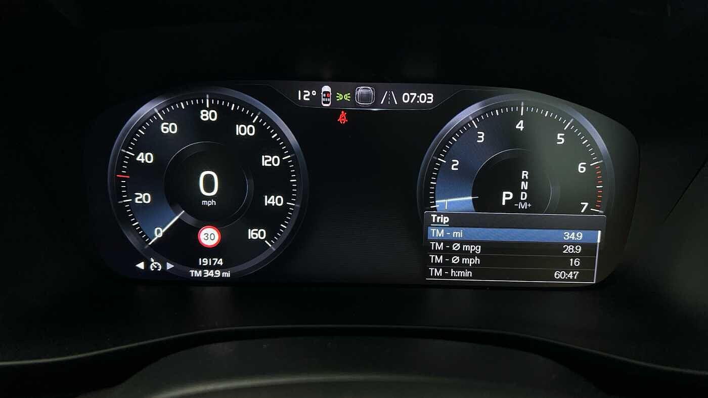 Used Volvo XC40 2021 for sale - 77510372: Photo 9