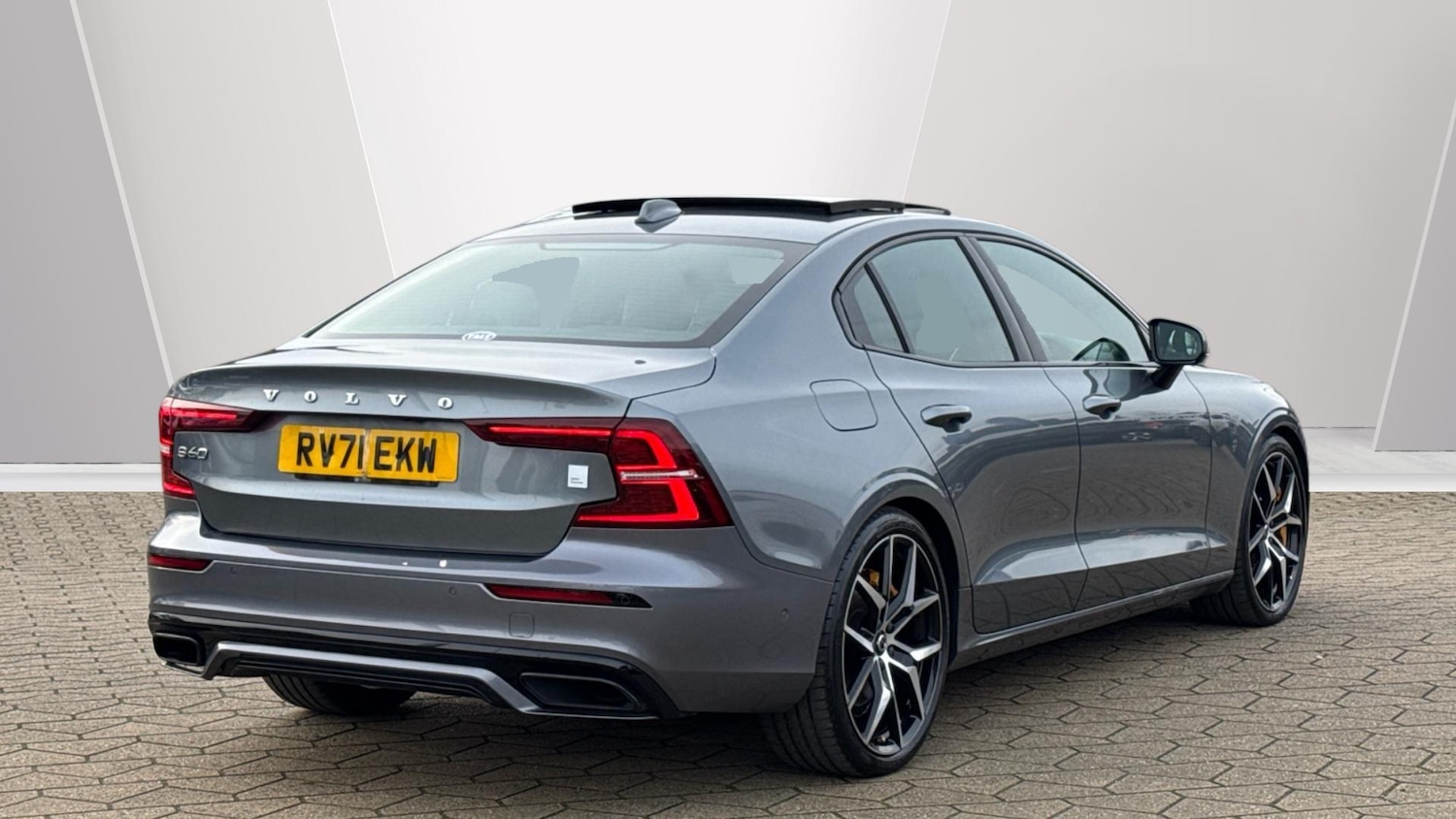 Used Volvo S60 2021 for sale - 77673163: Photo 2