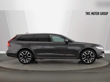 Used Volvo V90 2022 for sale - 77215728: Photo