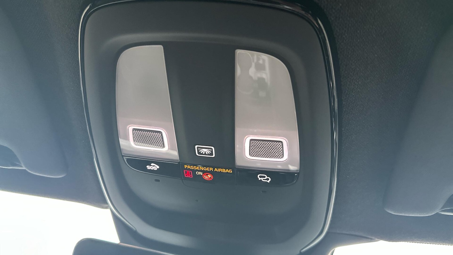 Used Volvo XC40 for sale - 78058695: Photo 27