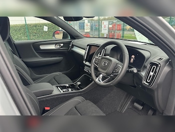 Used Volvo XC40 2026 for sale - 78058695: Photo