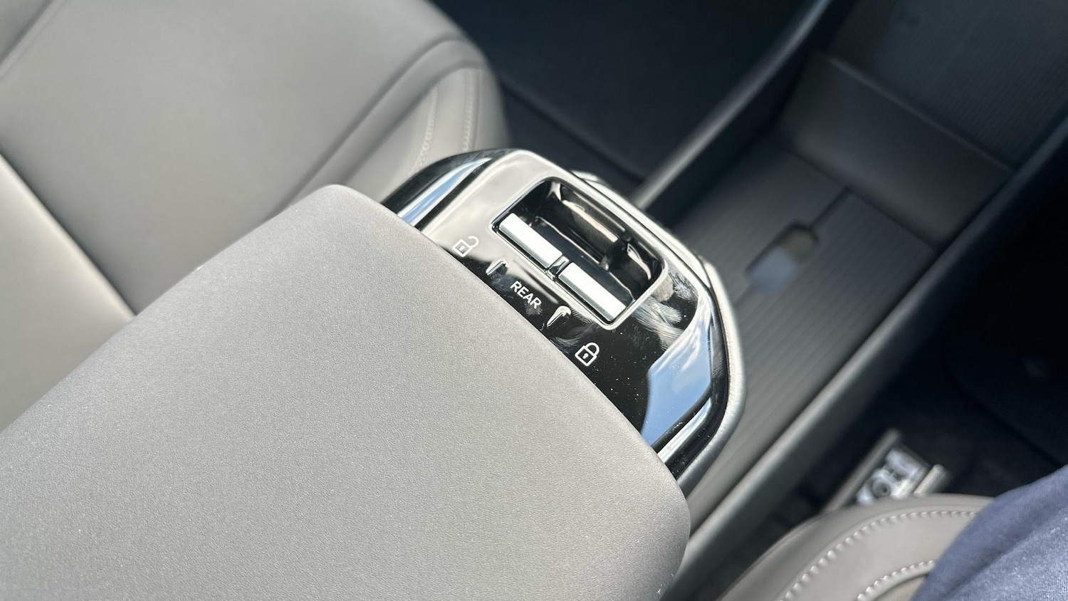 Used Volvo EX30 2025 for sale - 76484618: Photo 24