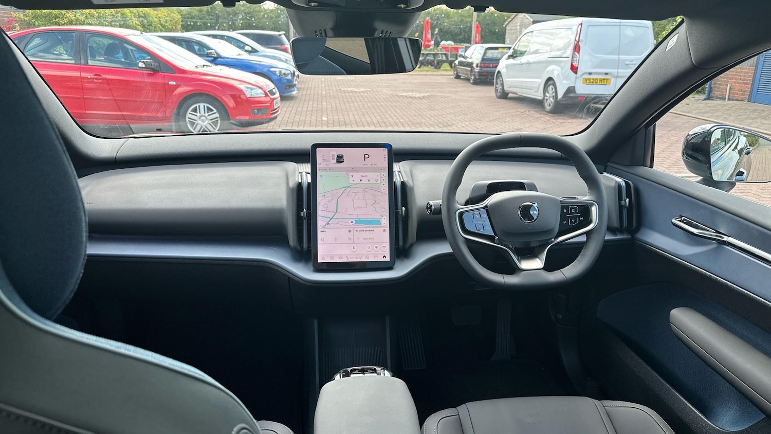 Used Volvo EX30 2025 for sale - 76484618: Photo 6