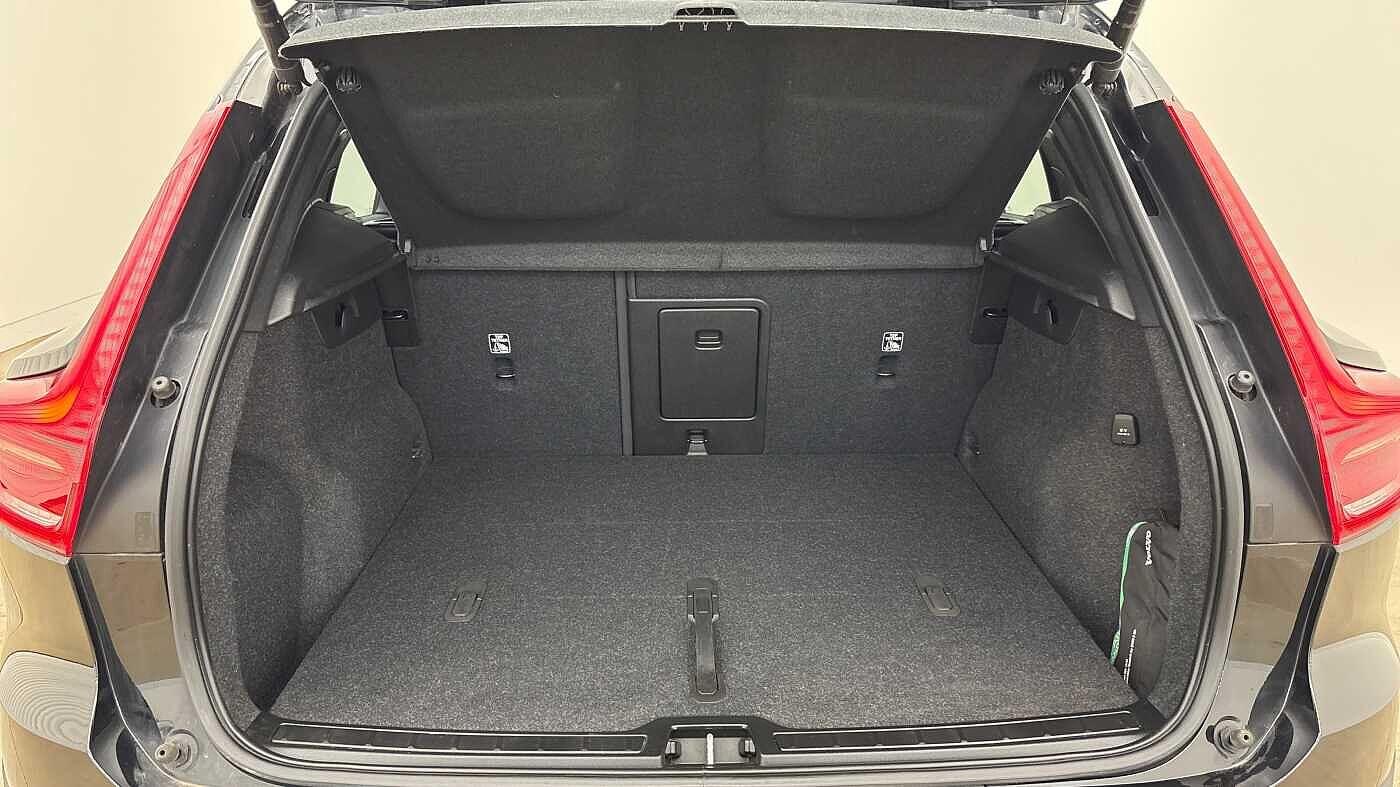 Used Volvo XC40 2022 for sale - 76597403: Photo 14