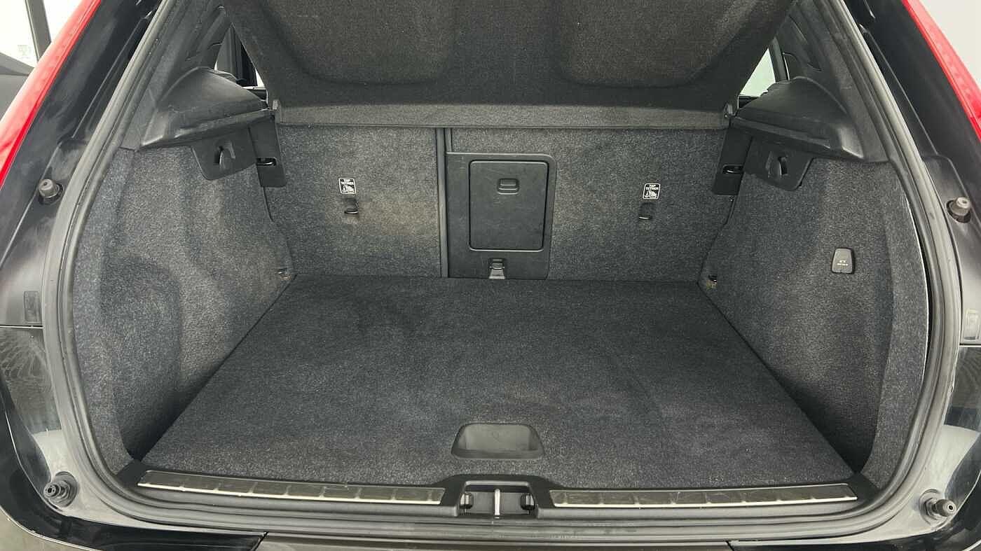 Used Volvo XC40 2021 for sale - 76433094: Photo 5