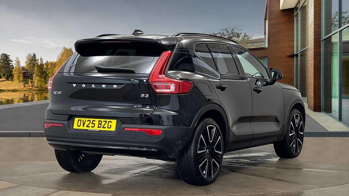 Used Volvo XC40 2025 for sale - 76735445: Photo 3