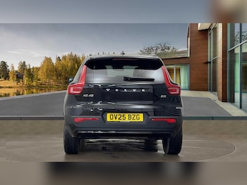 Used Volvo XC40 2025 for sale - 76735445: Photo