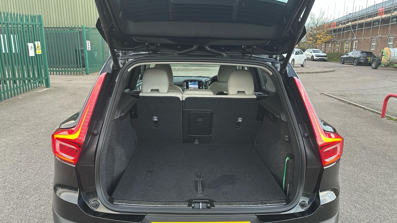 Used Volvo XC40 2025 for sale - 76408591: Photo 13