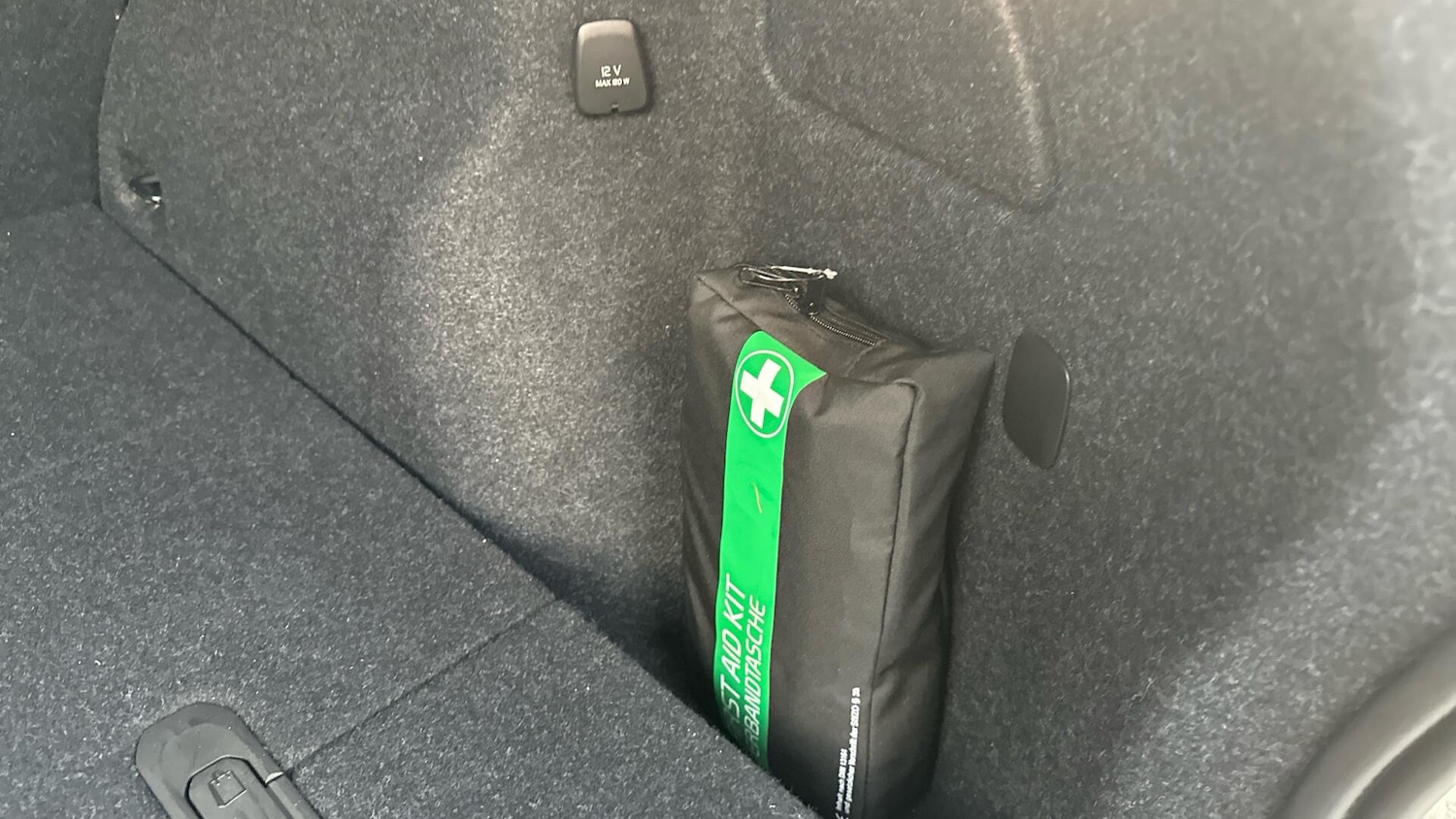 Used Volvo XC40 2025 for sale - 76408591: Photo 32