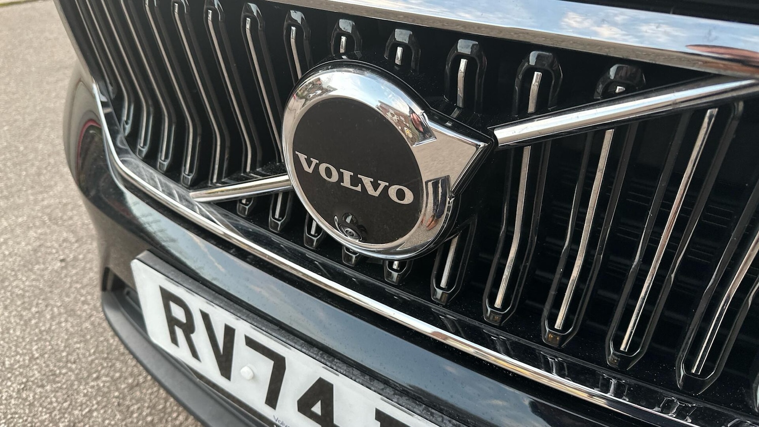 Used Volvo XC40 2025 for sale - 76408591: Photo 40