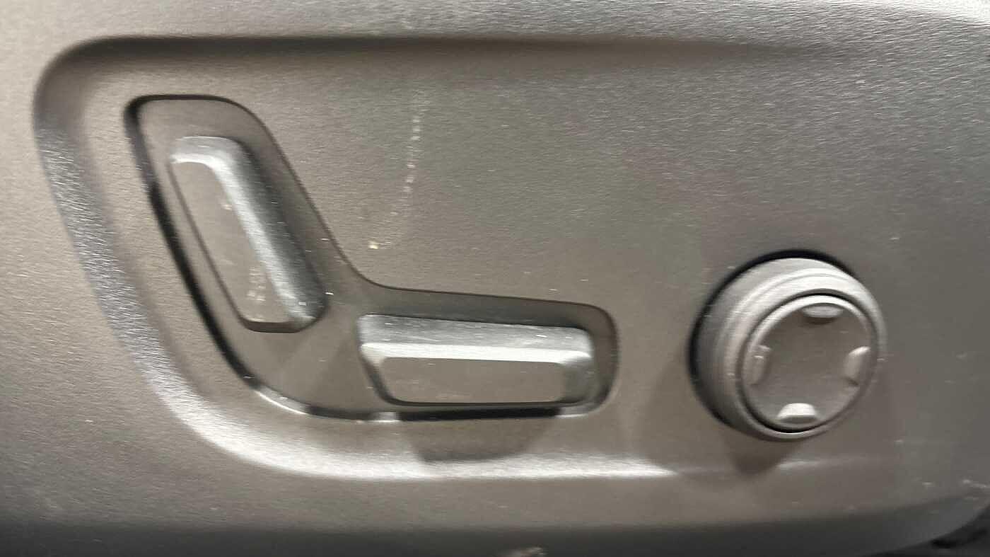 Used Volvo XC40 2025 for sale - 77673191: Photo 26