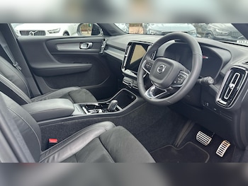 Used Volvo XC40 2022 for sale - 76473855: Photo