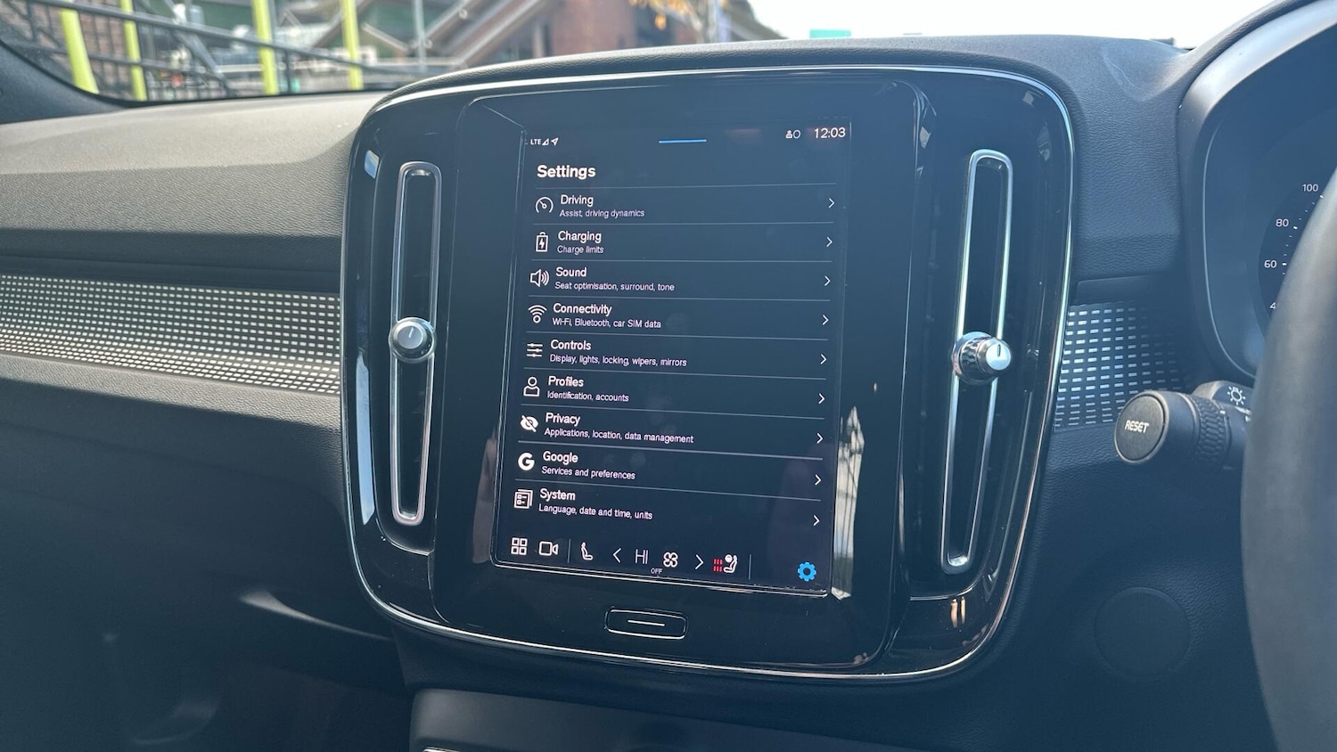 Used Volvo XC40 2021 for sale - 76306219: Photo 16