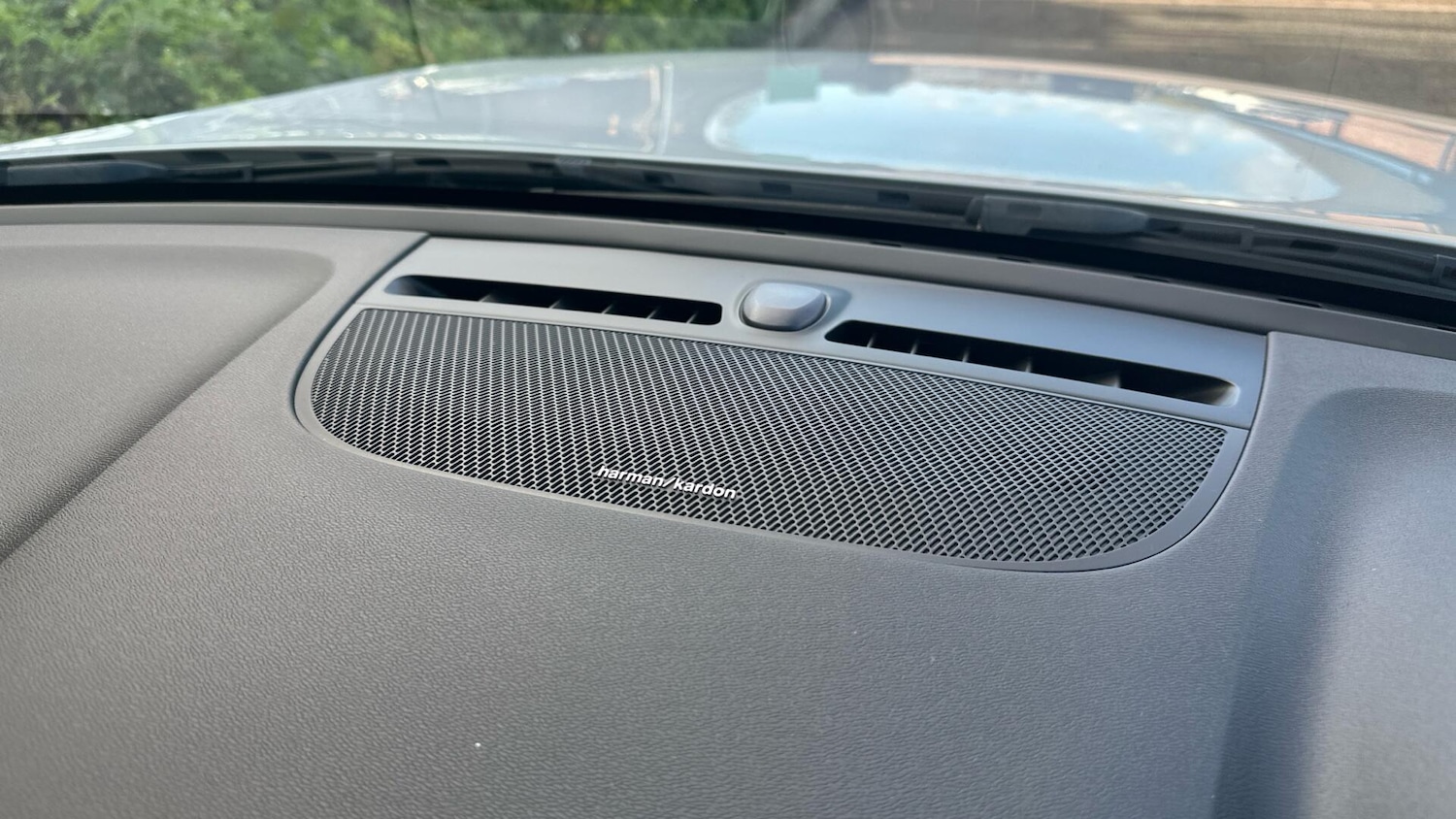 Used Volvo XC40 2021 for sale - 76306219: Photo 24