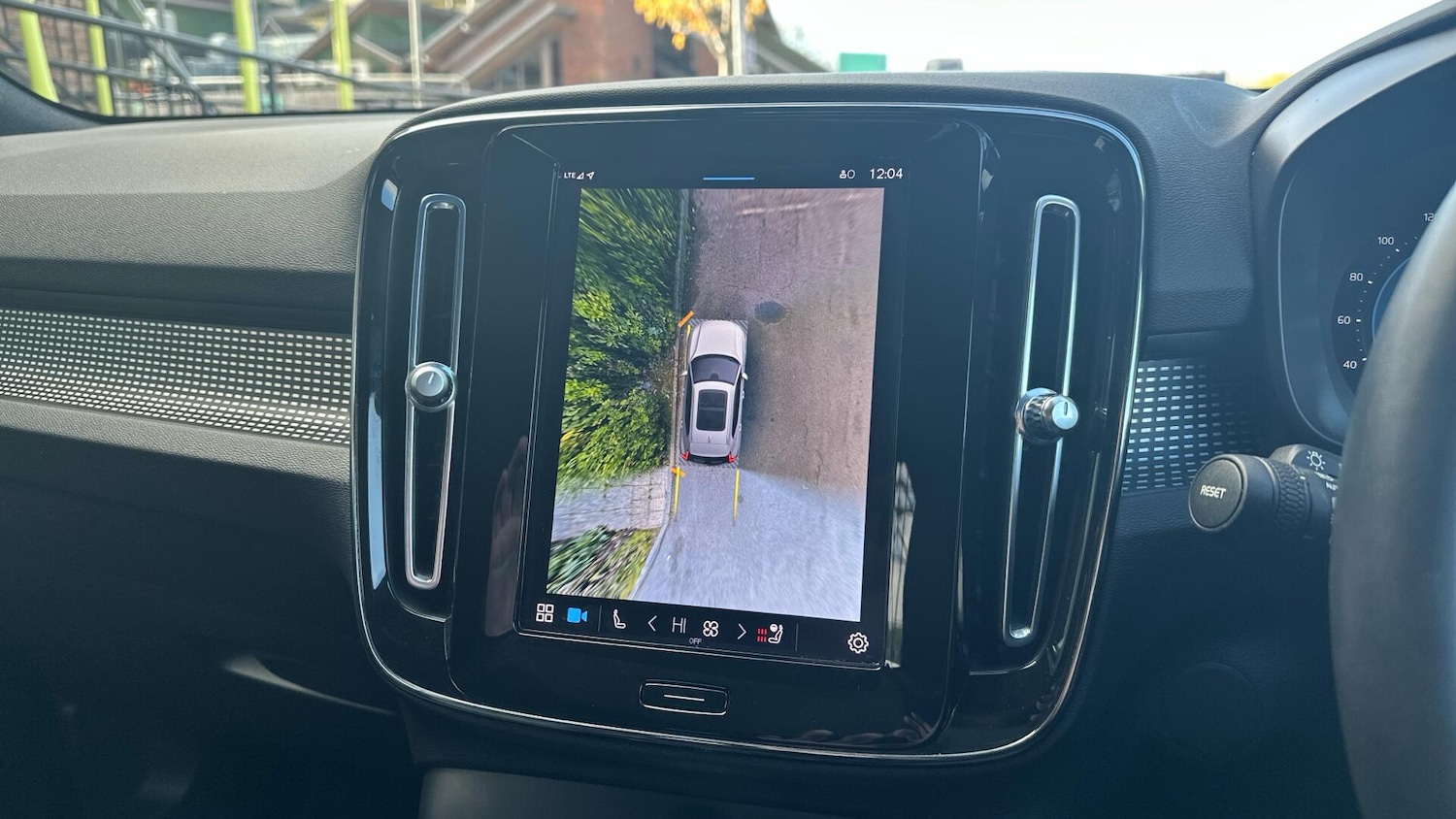 Used Volvo XC40 2021 for sale - 76306219: Photo 48