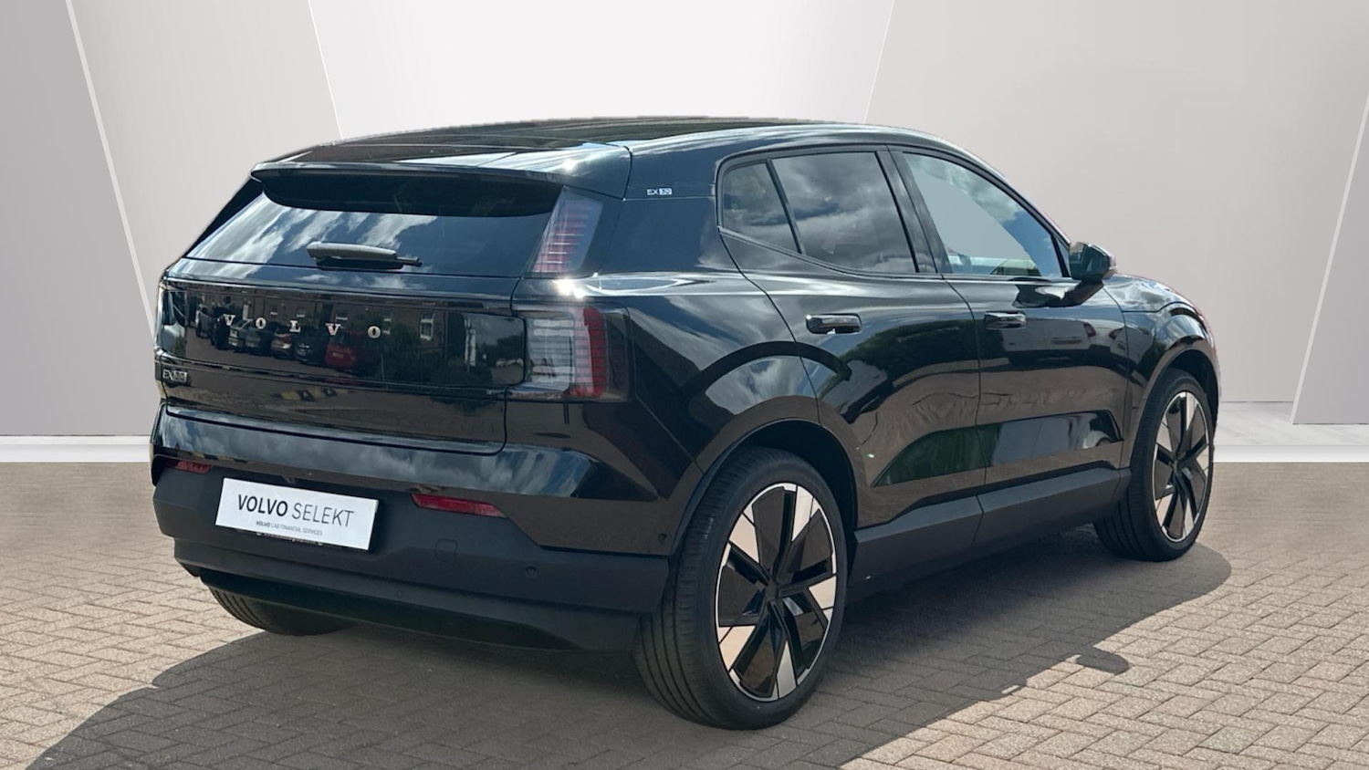 Used Volvo EX30 2025 for sale - 76522526: Photo 2