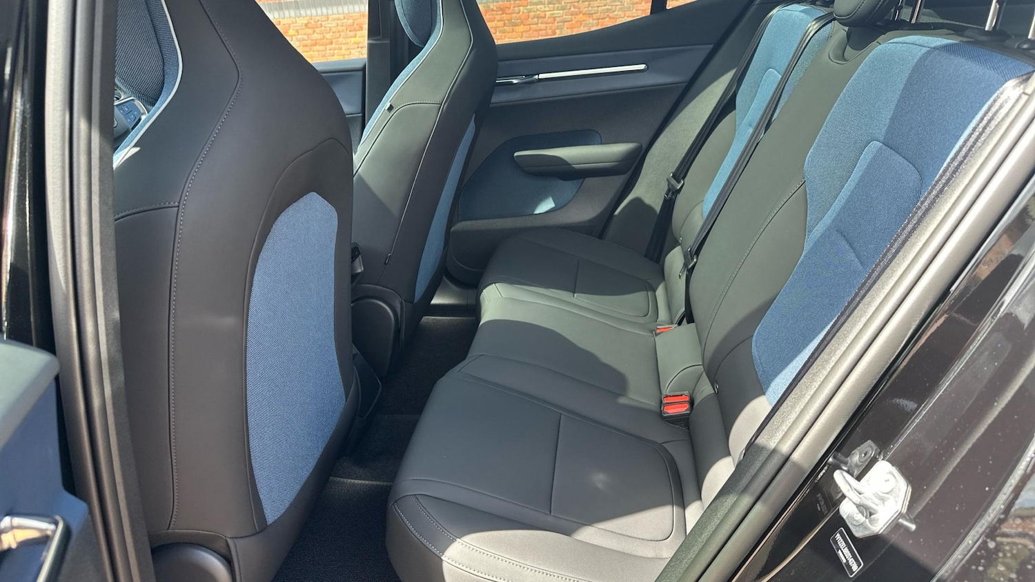 Used Volvo EX30 2025 for sale - 76522526: Photo 32