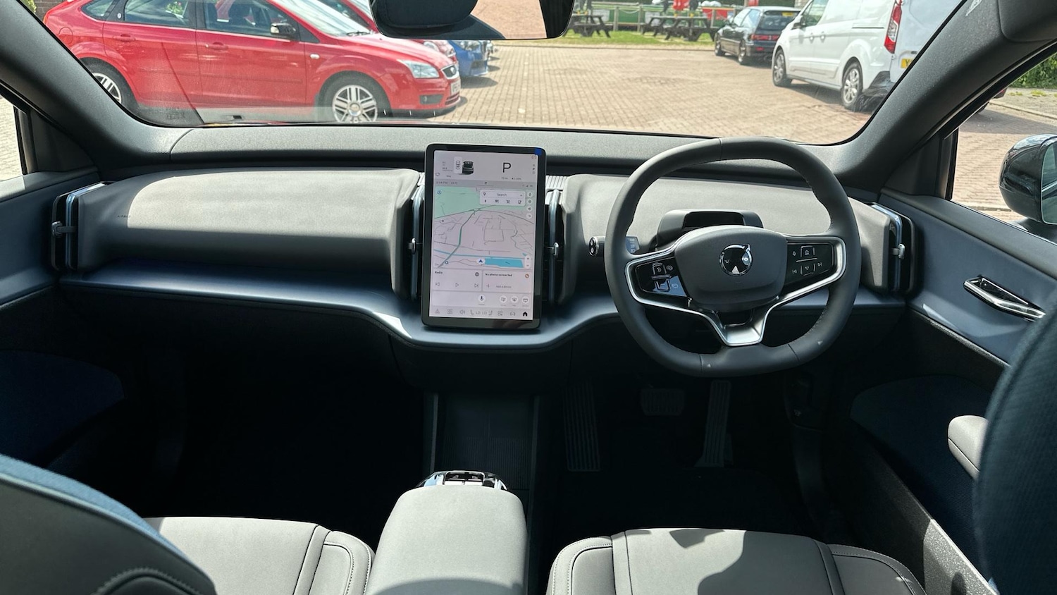 Used Volvo EX30 2025 for sale - 76522526: Photo 5