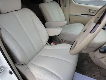 Used Nissan Elgrand 2008 for sale - 77120288: Photo